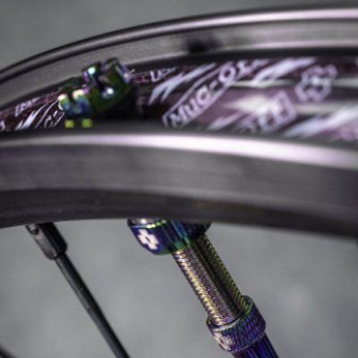 tubeless valve in rim